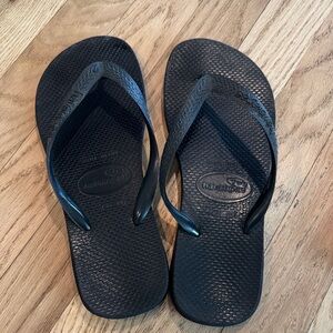 Havaianas Black Flip Flops-Womens 39-40
